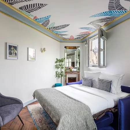 Luxury 2 Bedroom Duplex - Beautiful Monument View Paris