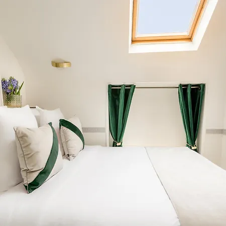 Merveil - Luxury Serviced - Royale Ii Apartment